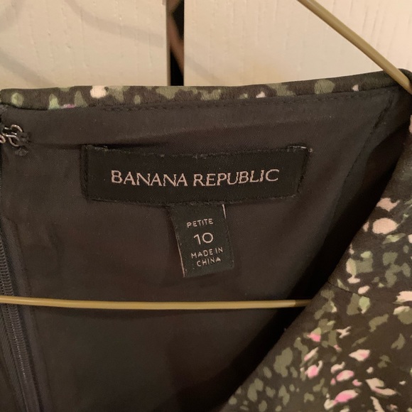 Banana Republic Green Floral Dress - Picture 2 of 5